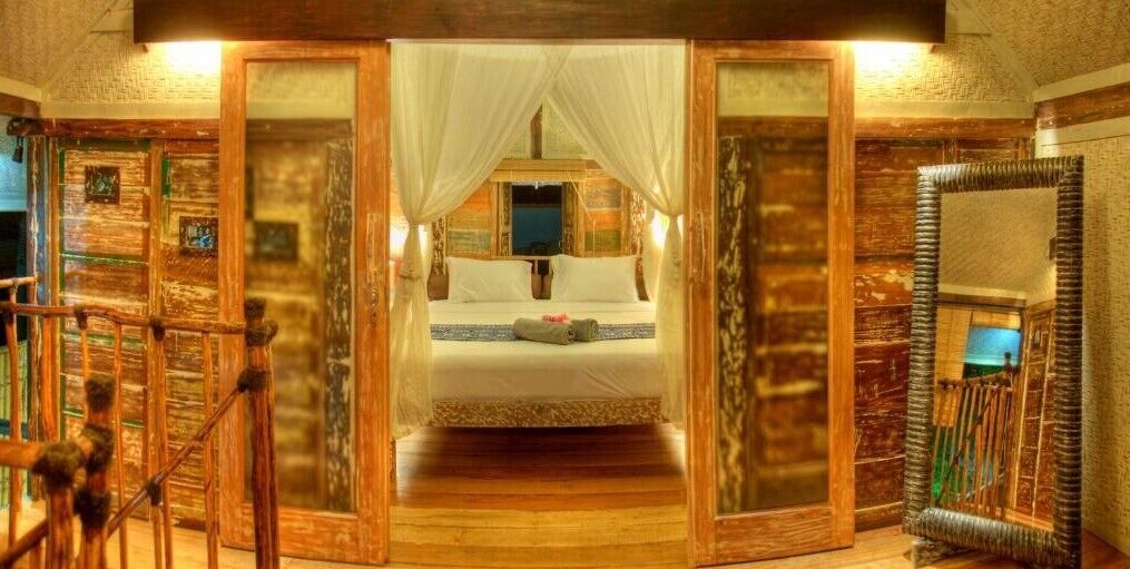 Brankas, meja kerja, tempat tidur lipat/tambahan, dan Wi-Fi gratis