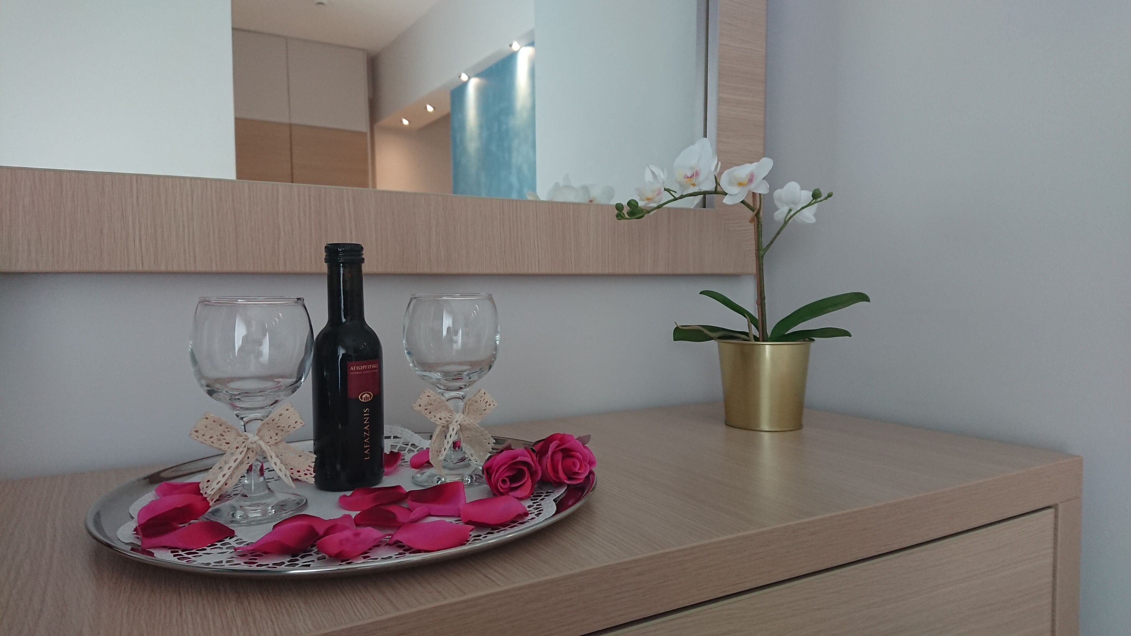 1 bedroom, premium bedding, down duvets, in-room safe