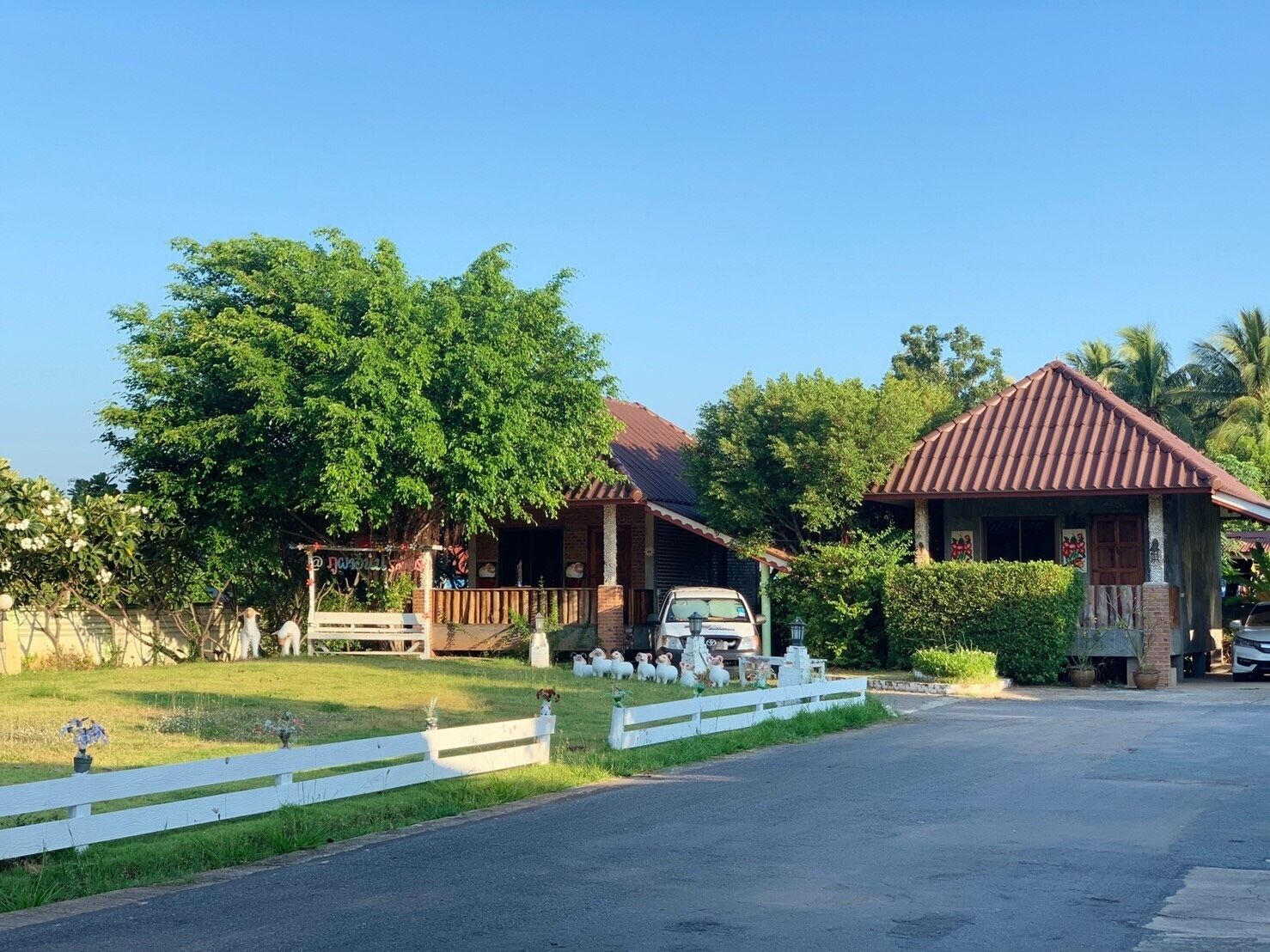 Bungalow, 1 Double Bed | Courtyard view