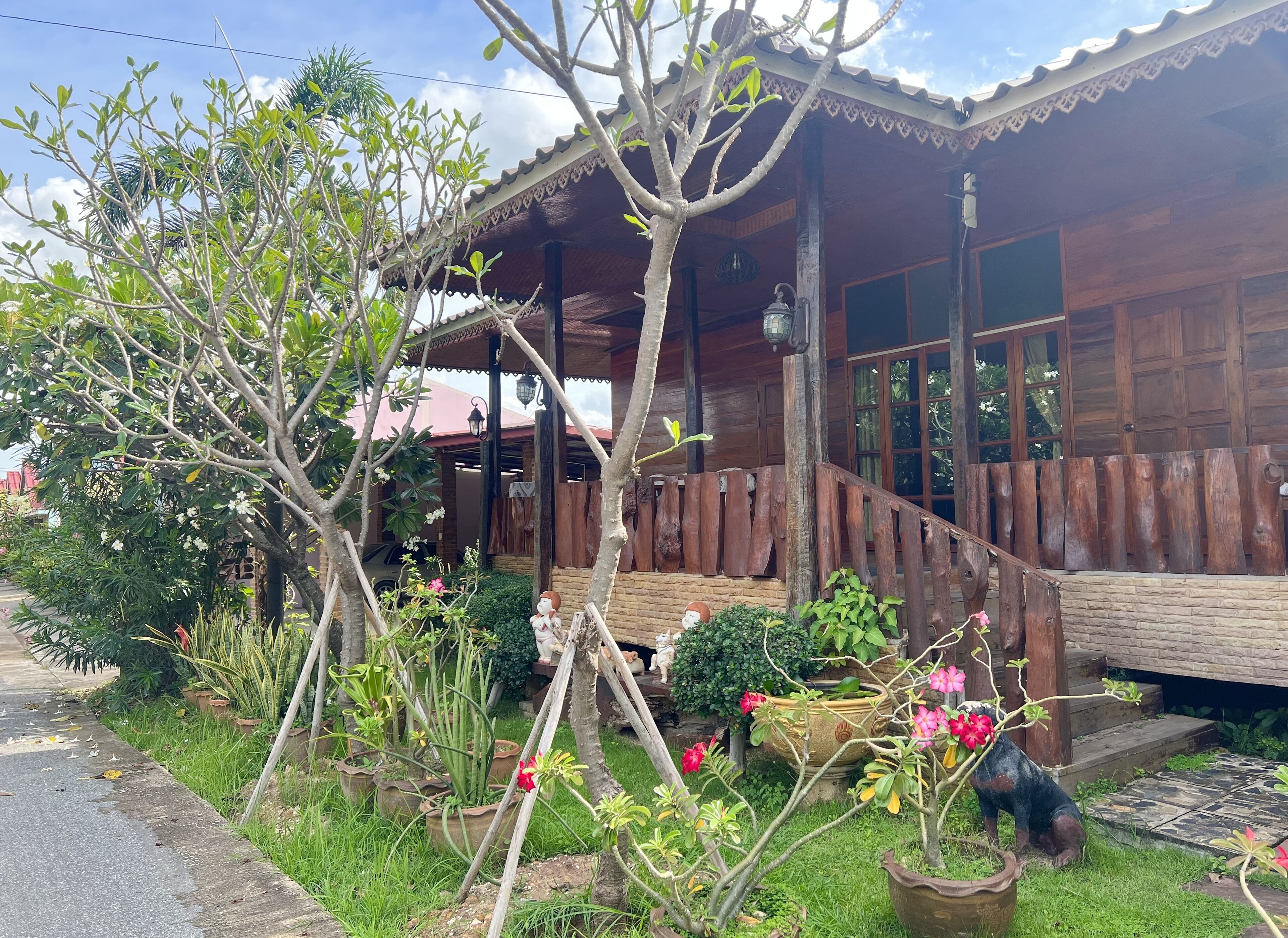 2 Bedrooms Family Bungalow | Desk, free WiFi
