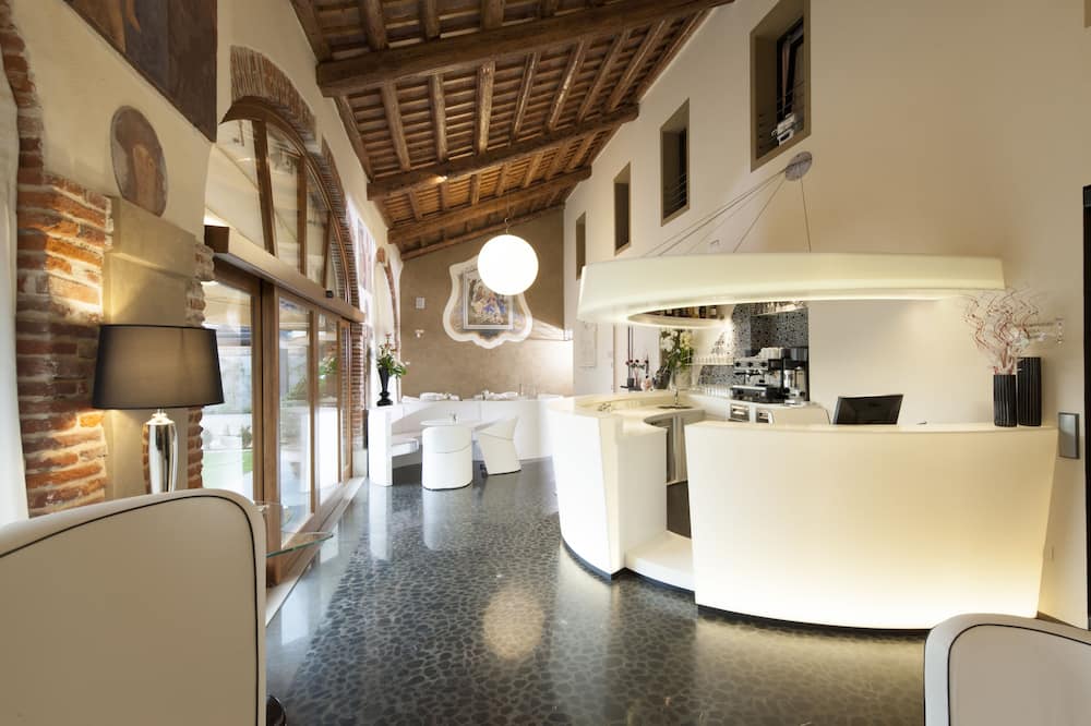Villa Solaris