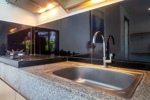 Villa, 2 Bedrooms, Private Pool | Private kitchen | Fridge, stovetop, dishwasher, coffee/tea maker - Sanur Art Villas (Denpasar)