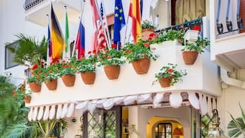 Minibar, Zimmersafe, Schreibtisch, kostenloses WLAN