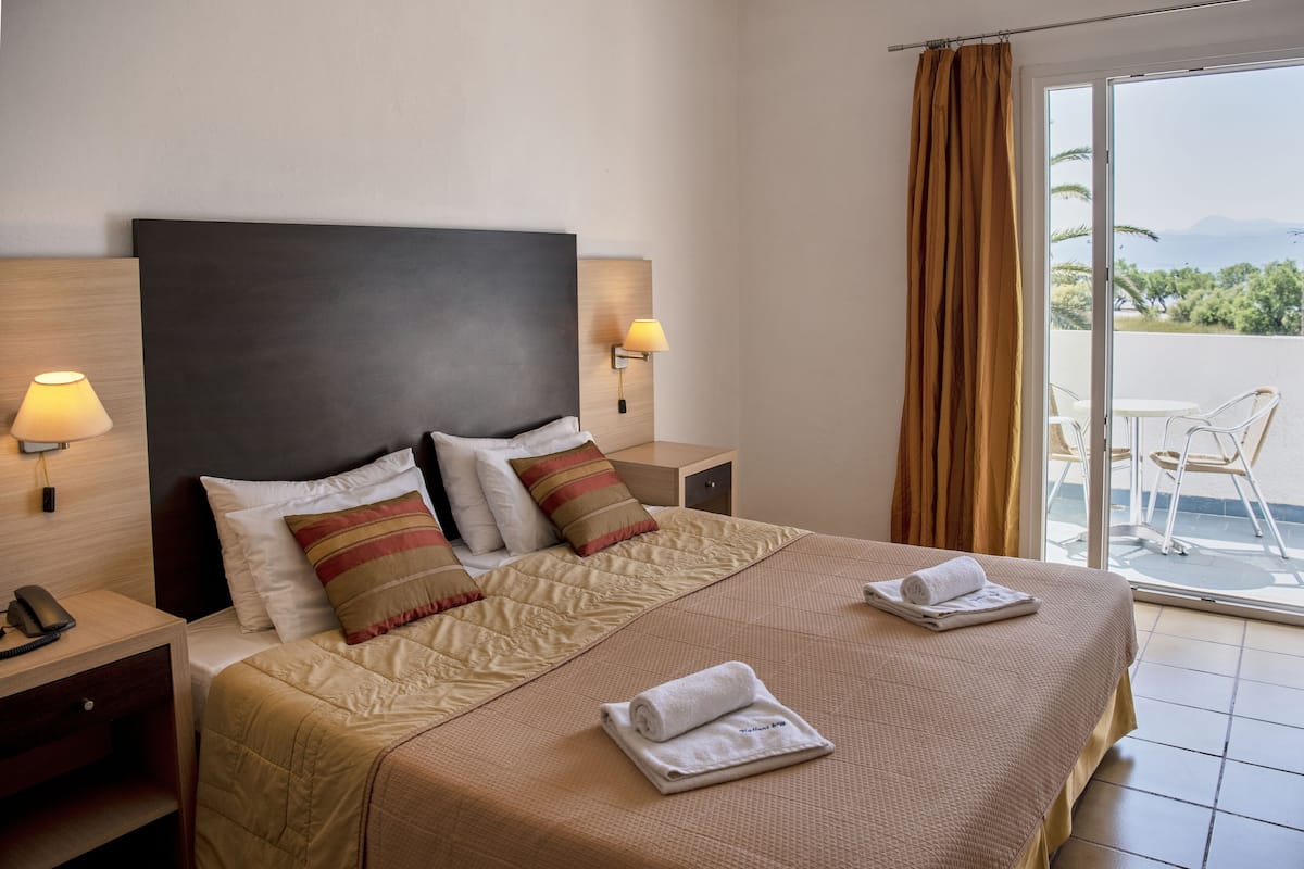 In-room safe, desk, free cots/infant beds, free WiFi