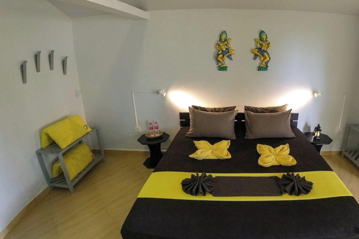 Comfort Villa, 1 Double Bed, Sea View | Blackout drapes, WiFi (free), bed sheets