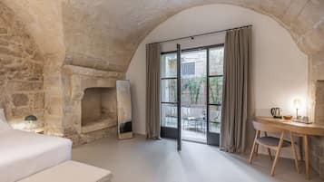 1 habitación, ropa de cama de alta calidad, cubrecamas y minibar