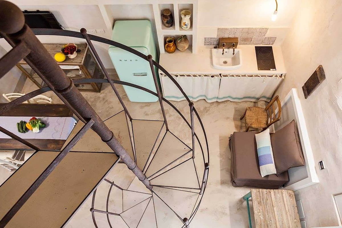 Studio | Living area | Flat-screen TV