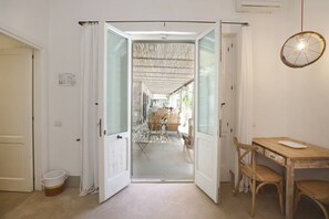 Superior Room | Desk, iron/ironing board, free WiFi, bed sheets - Masseria Borgo Sentinella (Melendugno)