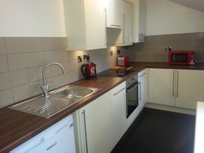 냉장고, 전자레인지, 오븐, 쿡탑