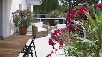 Phòng Suite Deluxe, 1 phòng ngủ, hiên | Hiên
