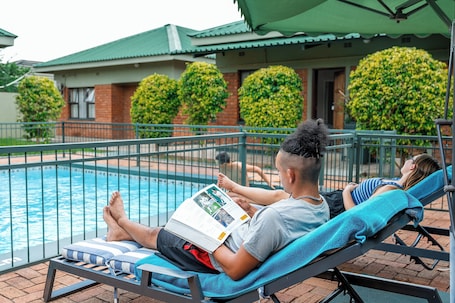 Exterior. Premier Guest Lodge