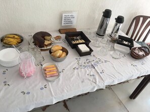 Breakfast buffet