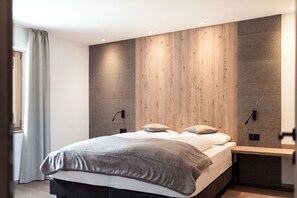 Superior-Suite | Allergikerbettwaren, Daunenbettdecken, Minibar, Zimmersafe