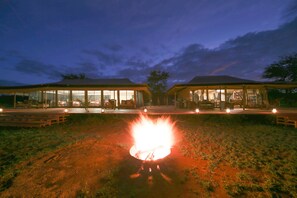 Exterior - Serengeti Acacia Central Camp (Serengeti)