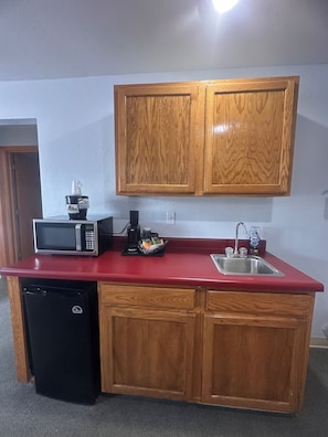 1 bedroom, blackout drapes, soundproofing, iron/ironing board