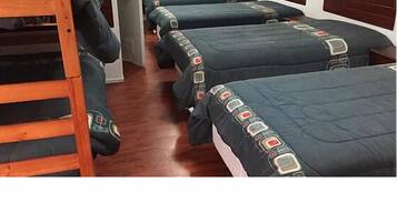 Chambre Familiale, 1 chambre, salle de bains privée | Literie de qualité supérieure, Wi-Fi gratuit