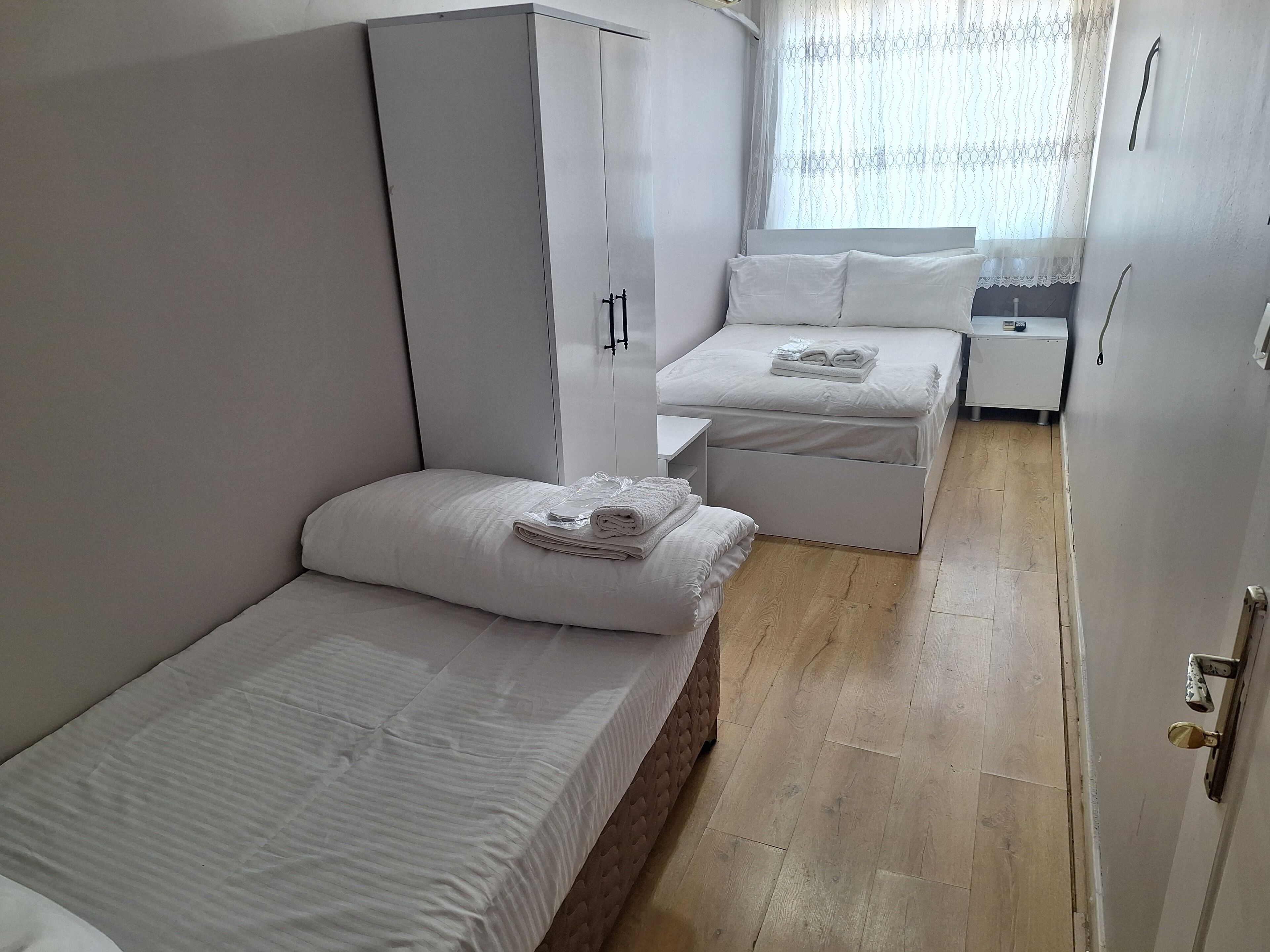 أغطية فراش متميزة وتجهيزات عازلة للصوت وواي فاي مجانًا وملاءات أسرّة