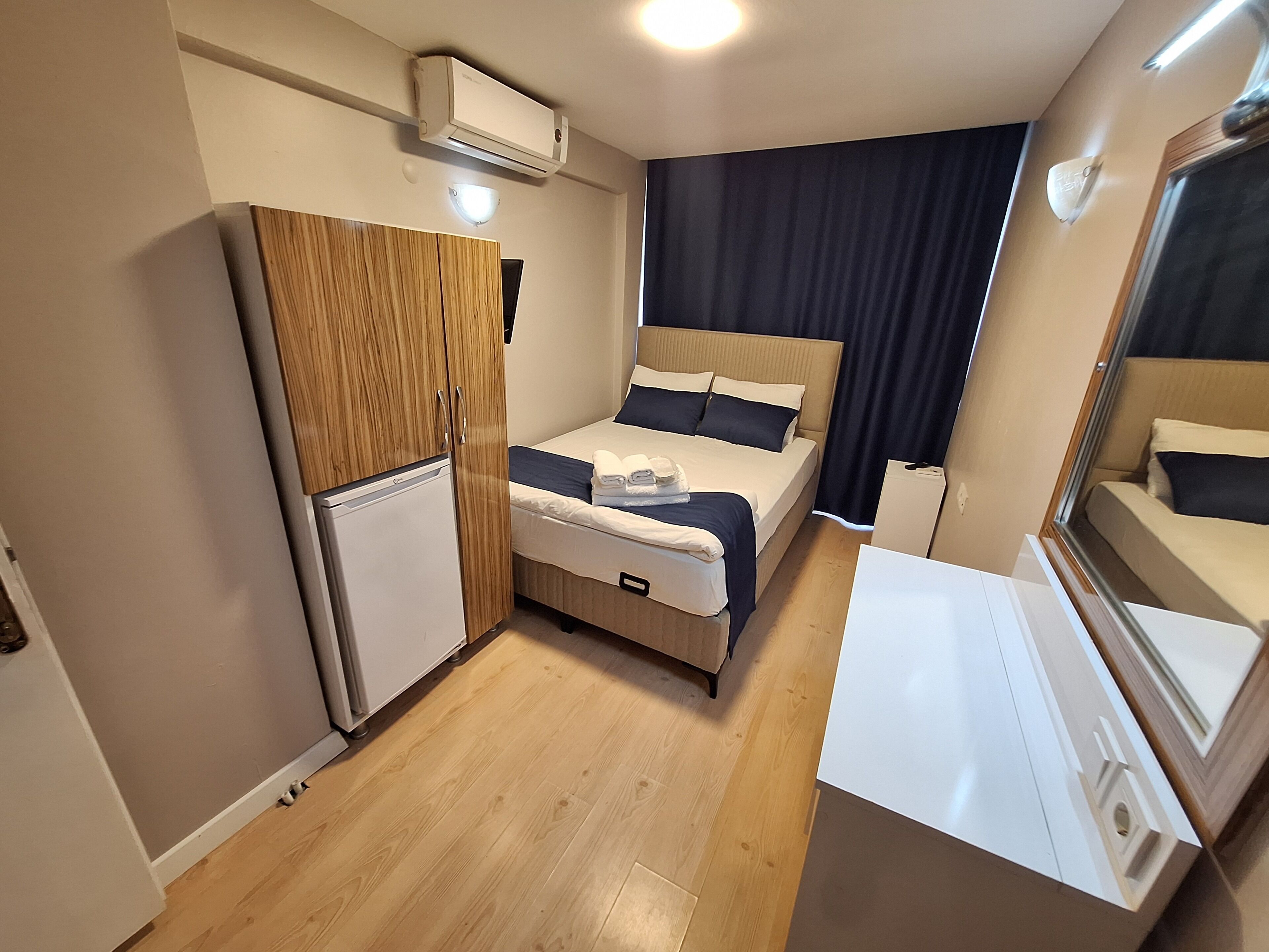 أغطية فراش متميزة وتجهيزات عازلة للصوت وواي فاي مجانًا وملاءات أسرّة