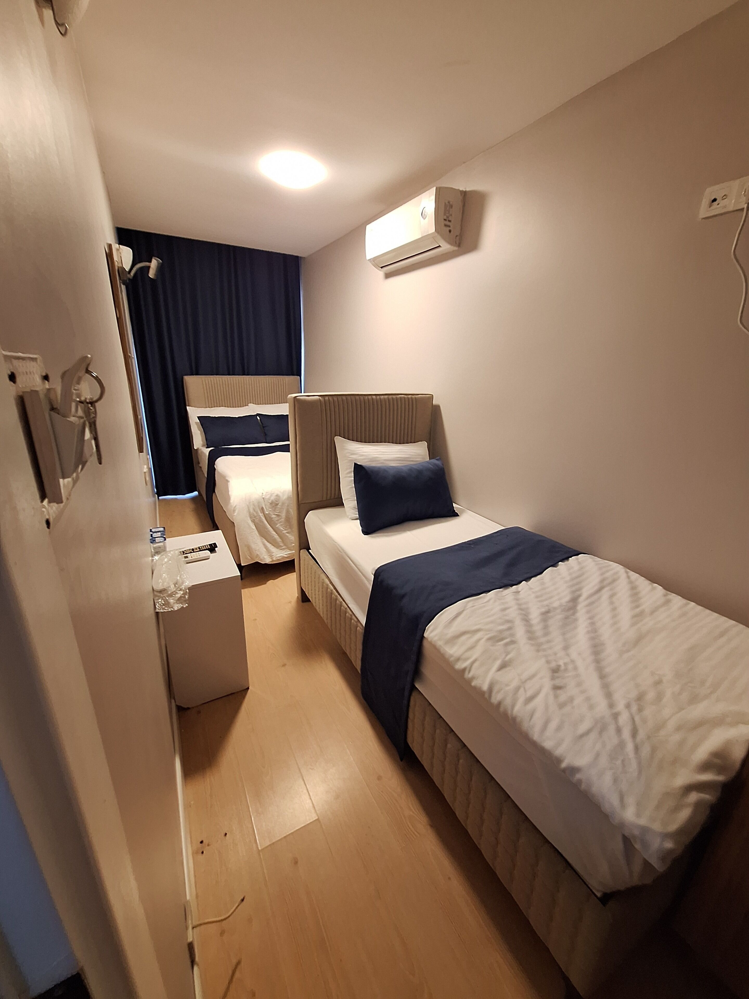 أغطية فراش متميزة وتجهيزات عازلة للصوت وواي فاي مجانًا وملاءات أسرّة