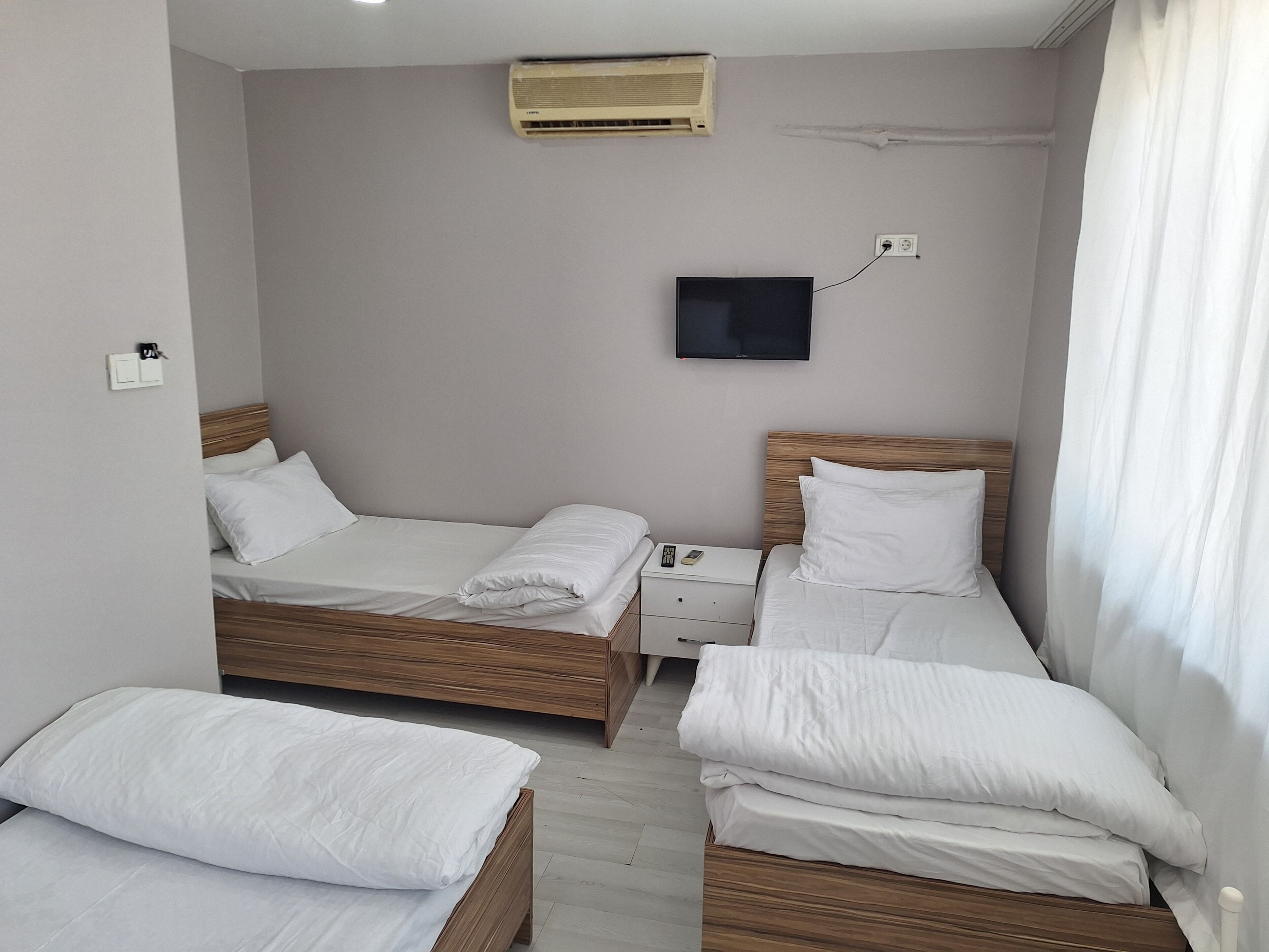 أغطية فراش متميزة وتجهيزات عازلة للصوت وواي فاي مجانًا وملاءات أسرّة