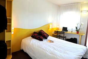 Desk, cots/infant beds, free WiFi