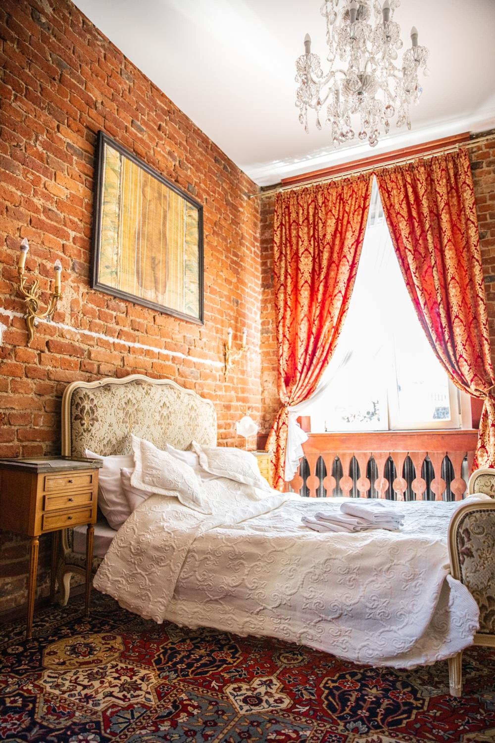 minibar, in-room safe, desk, iron/ironing board