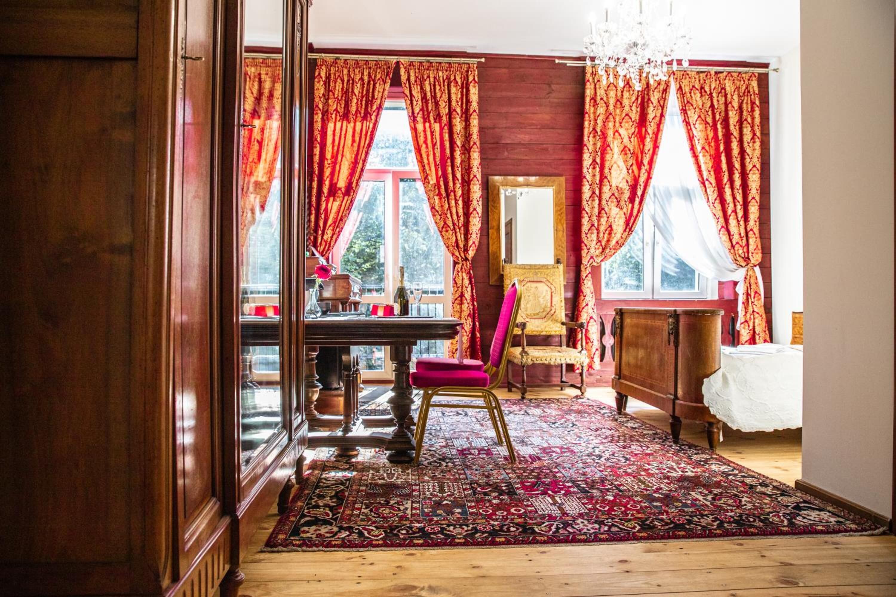 minibar, in-room safe, desk, iron/ironing board