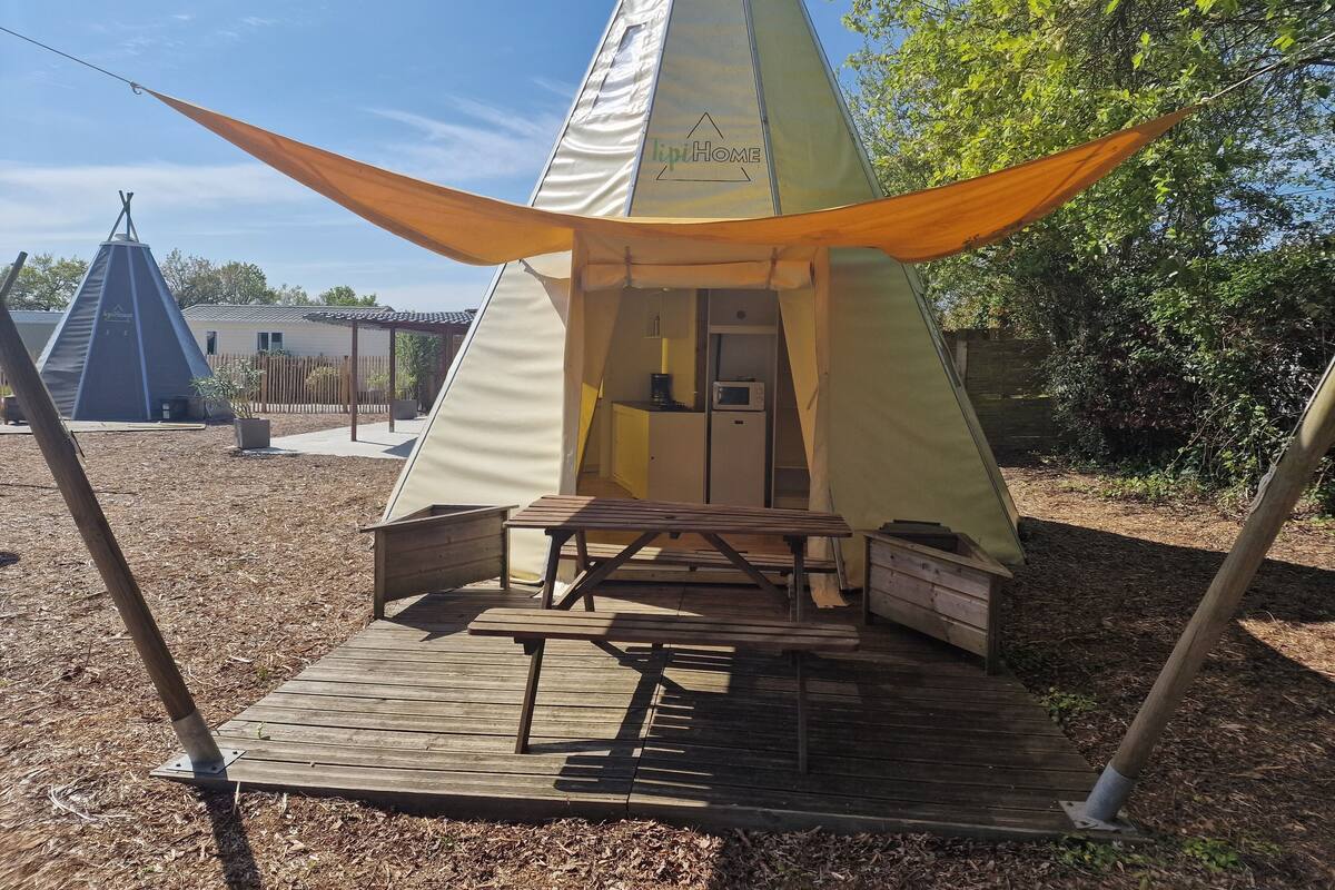 Telt (Tipi) | Wi-fi (mot et tillegg)