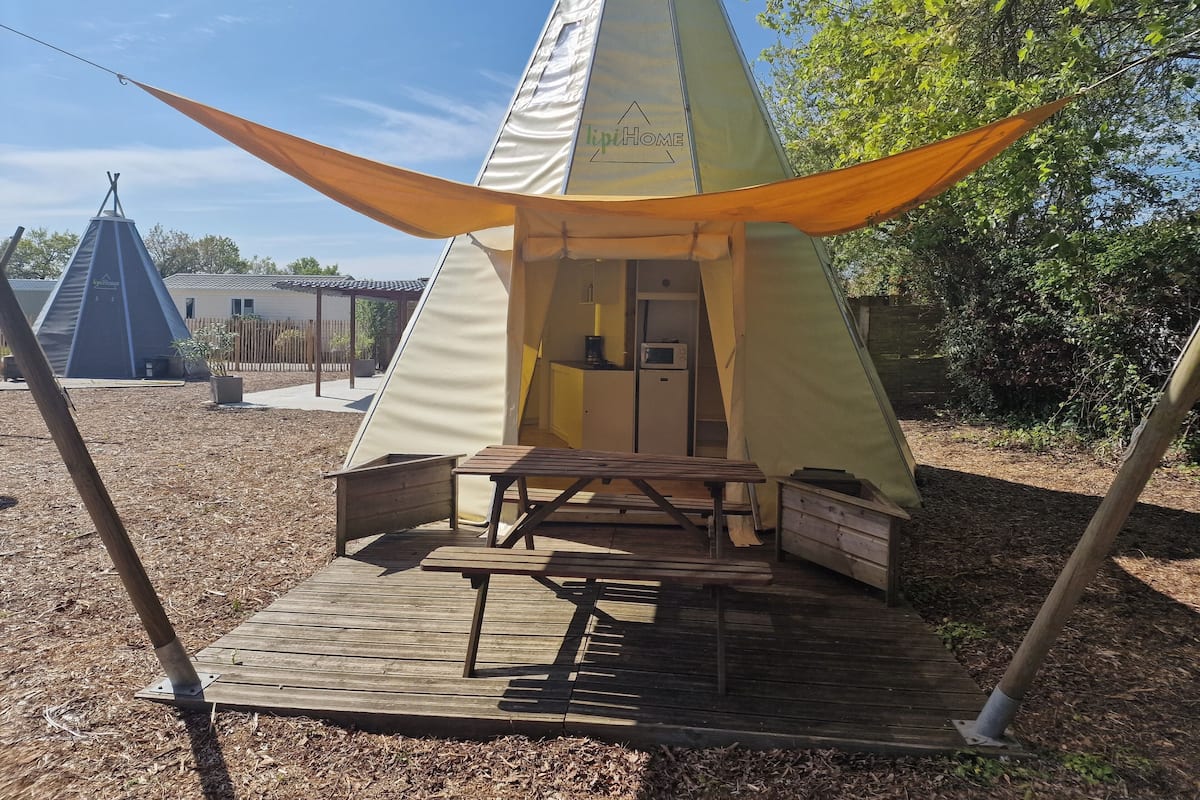 Telt (Tipi) | Wi-fi (mot et tillegg)