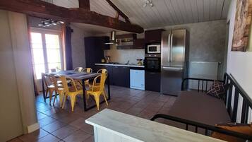 House (8 Persons) | Private kitchen | Coffee/tea maker, electric kettle