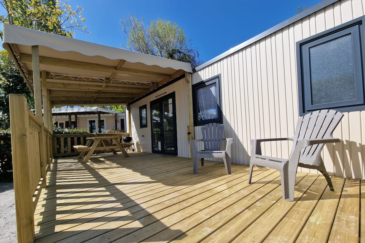 Mobile Home, 2 Bedrooms