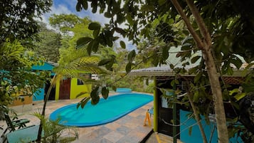 Outdoor pool, pool loungers