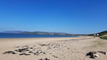 Una playa cerca