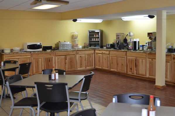 Free daily self-serve breakfast