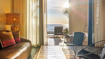 Huone, 1 suuri parisänky, valtamerinäköala (Plunge Pool) | Oleskelualue