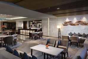 Lobby - Howard Johnson Yacht Club Hotel (Changsha)
