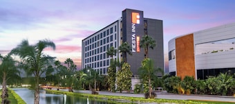 Fiesta Inn Express Cancún Cumbres