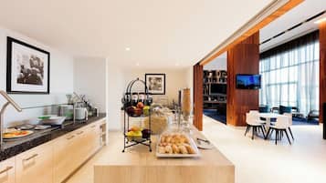 Lunch and dinner served