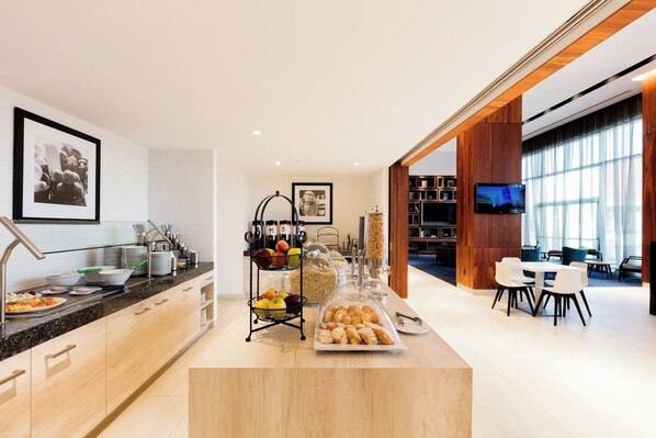 Lunch and dinner served