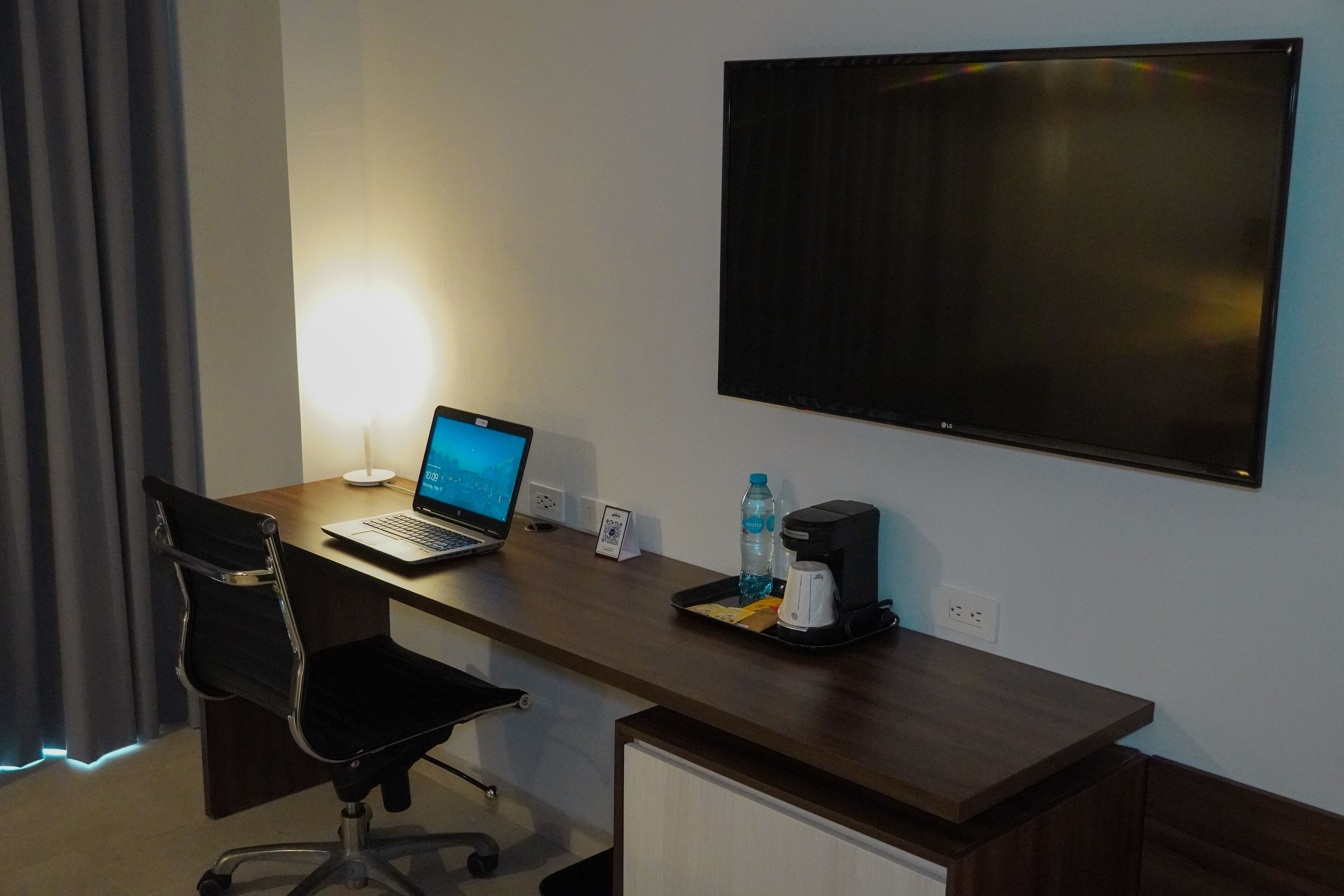 room, 2 queen beds, non smoking (mini fridge) | premium bedding, minibar, in-room safe, desk