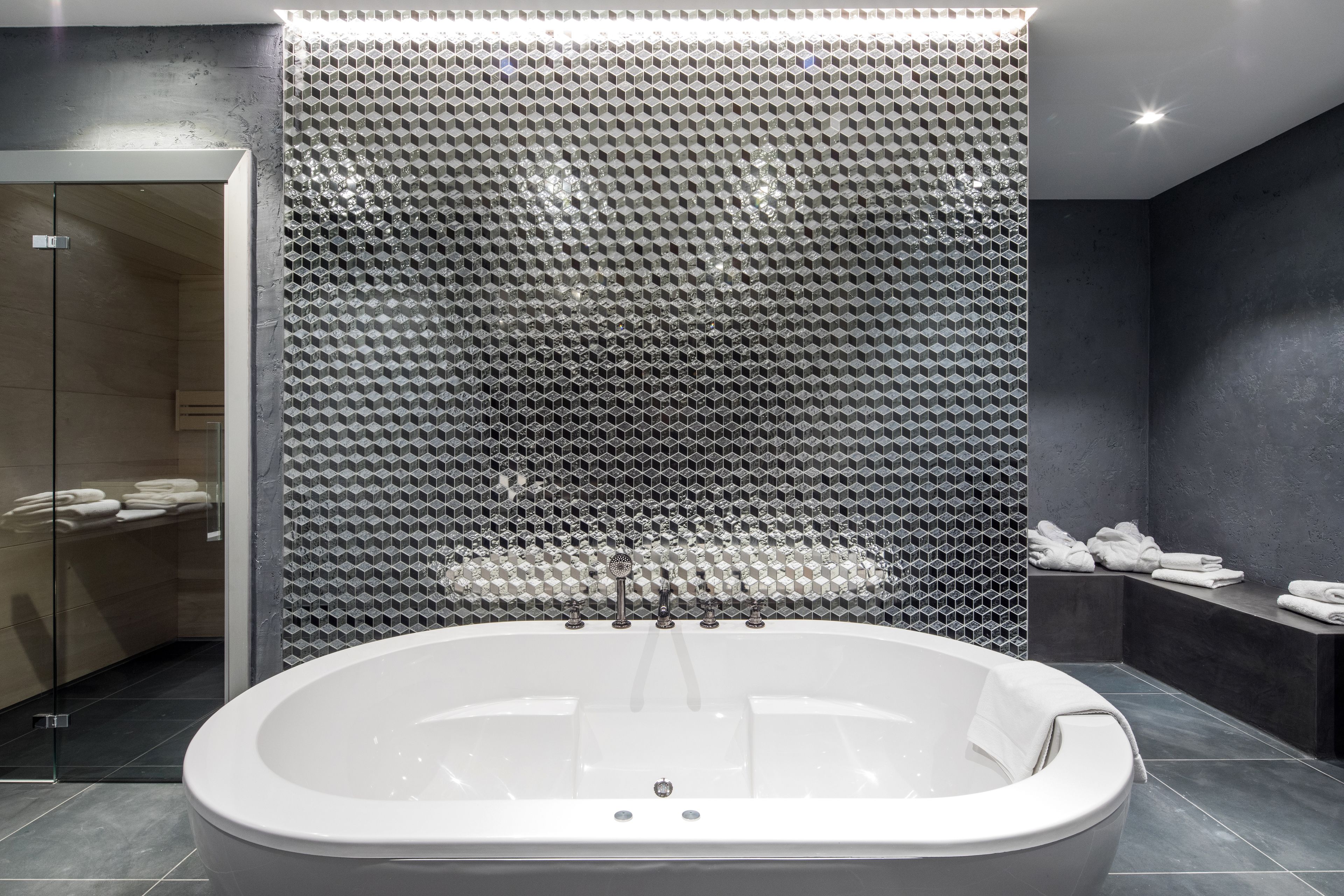 newyork suite | bathroom | free toiletries, hair dryer, towels