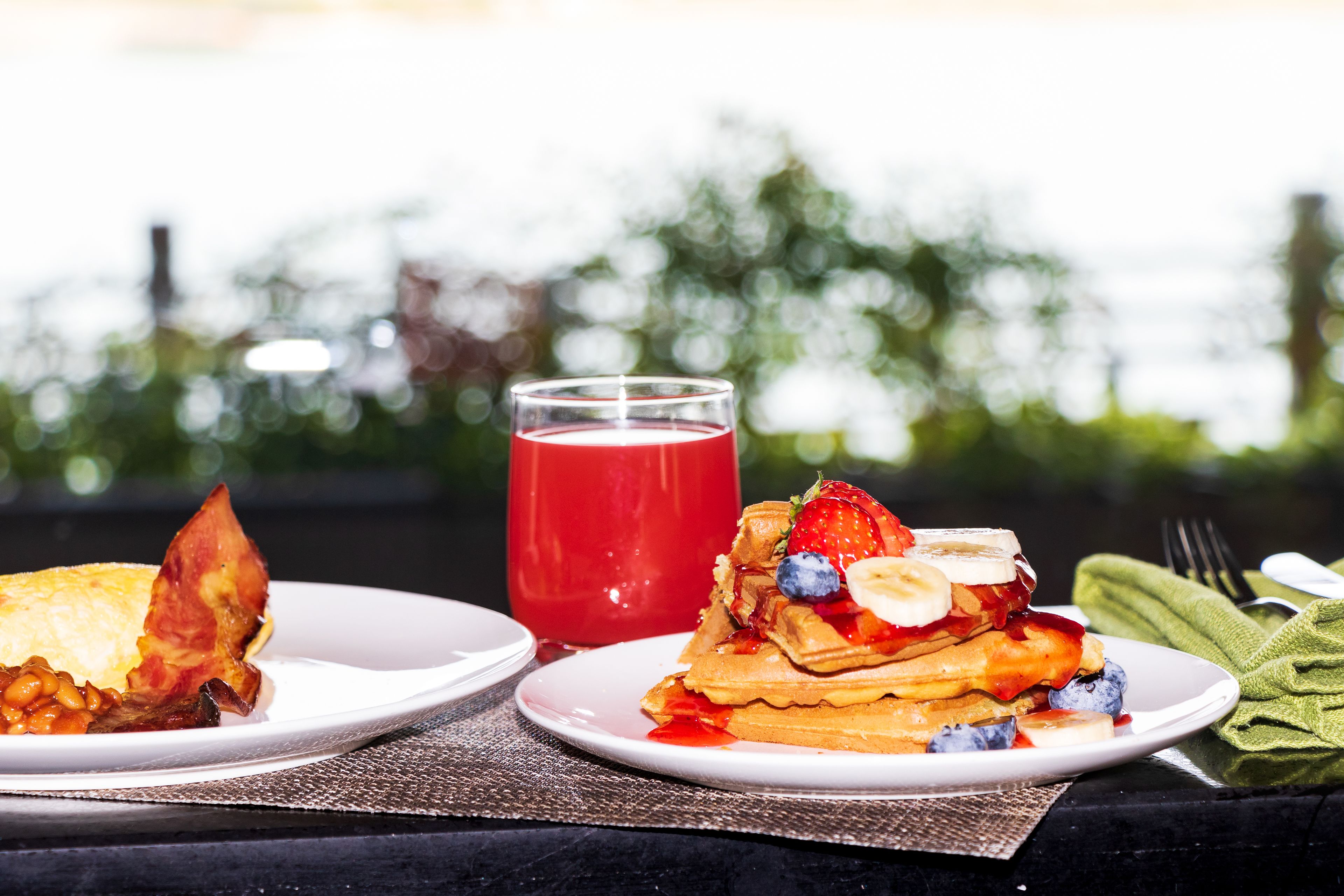 breakfast (cny 175 per person)