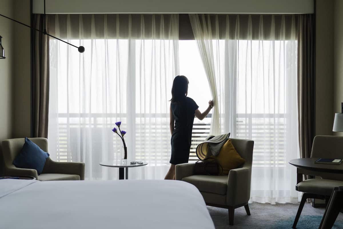 Minibar, in-room safe, desk, iron/ironing board