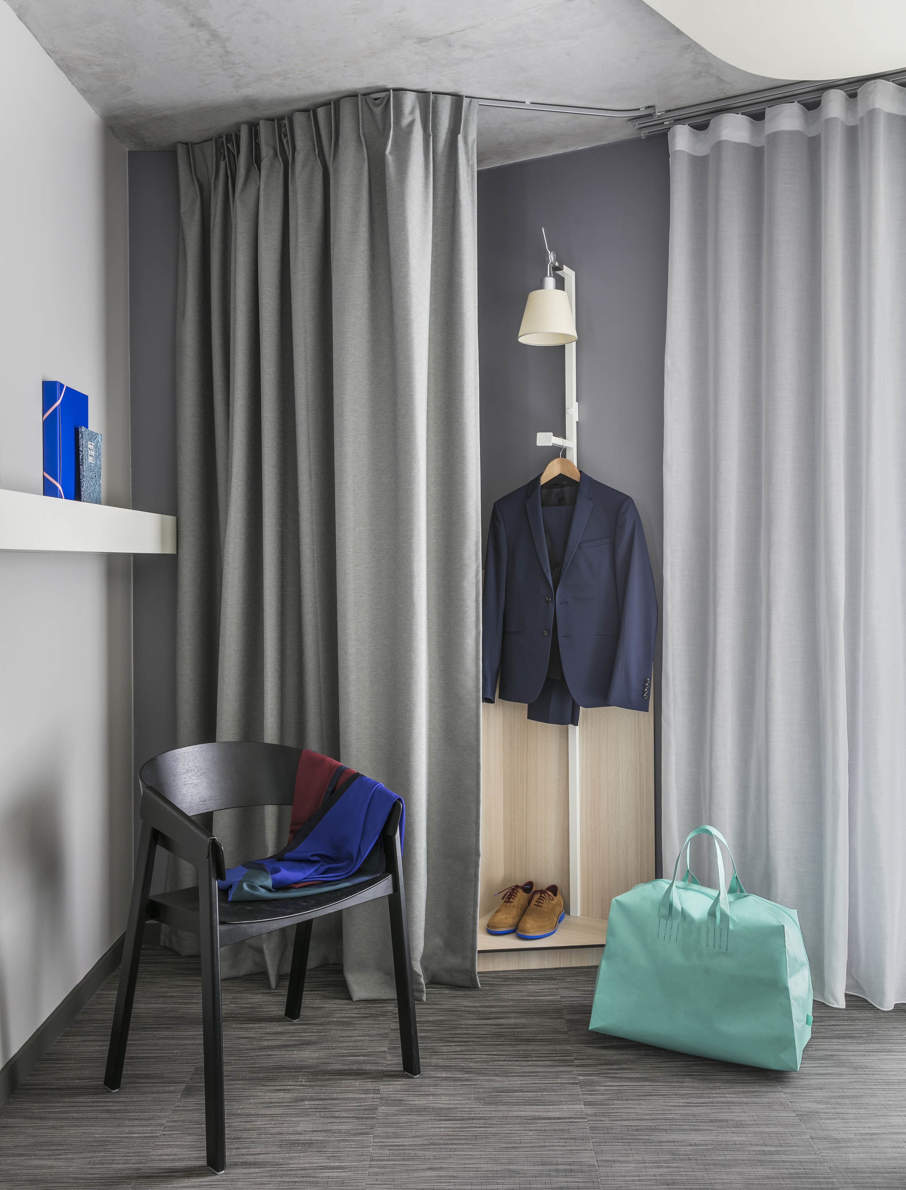 premium bedding, down duvets, in-room safe, desk