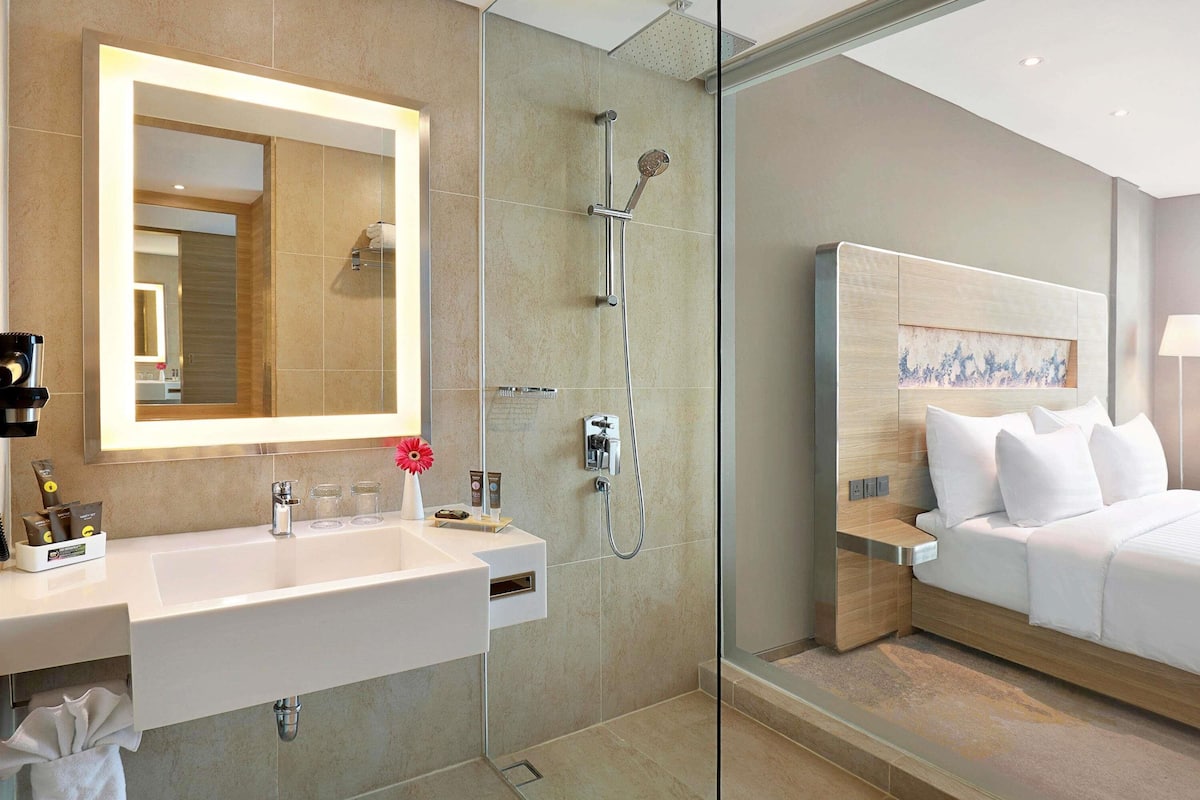 Minibar, desk, laptop workspace, soundproofing