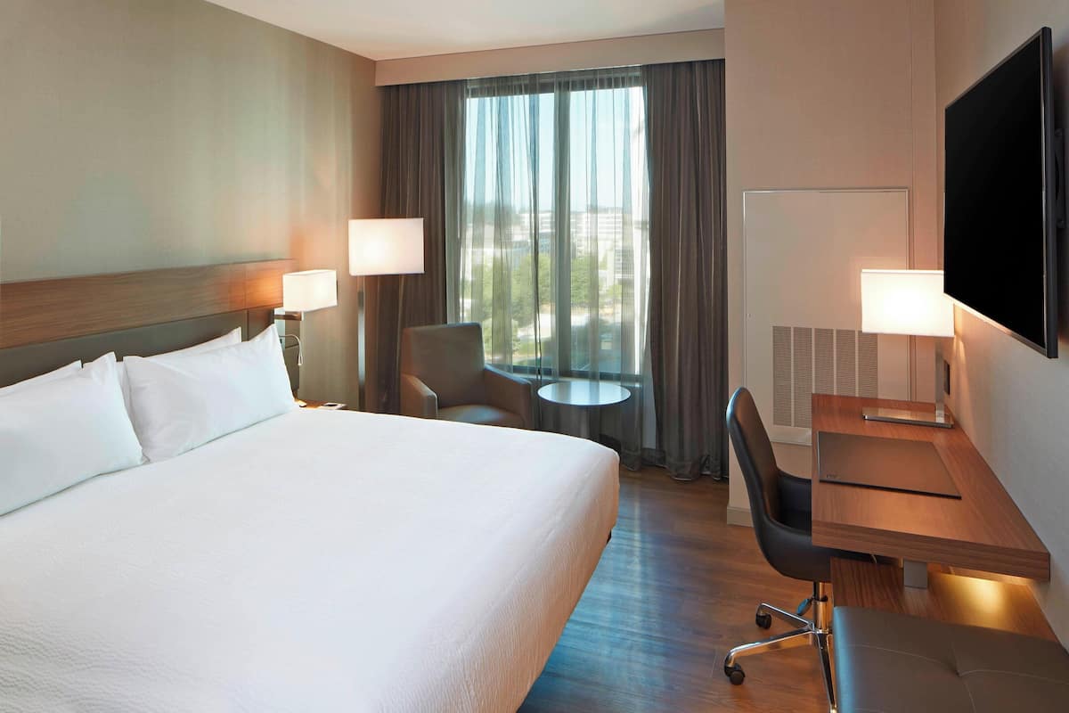 Premium bedding, pillowtop beds, in-room safe, desk