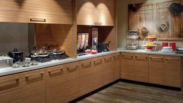 Bao gồm bữa sáng buffet hàng ngày