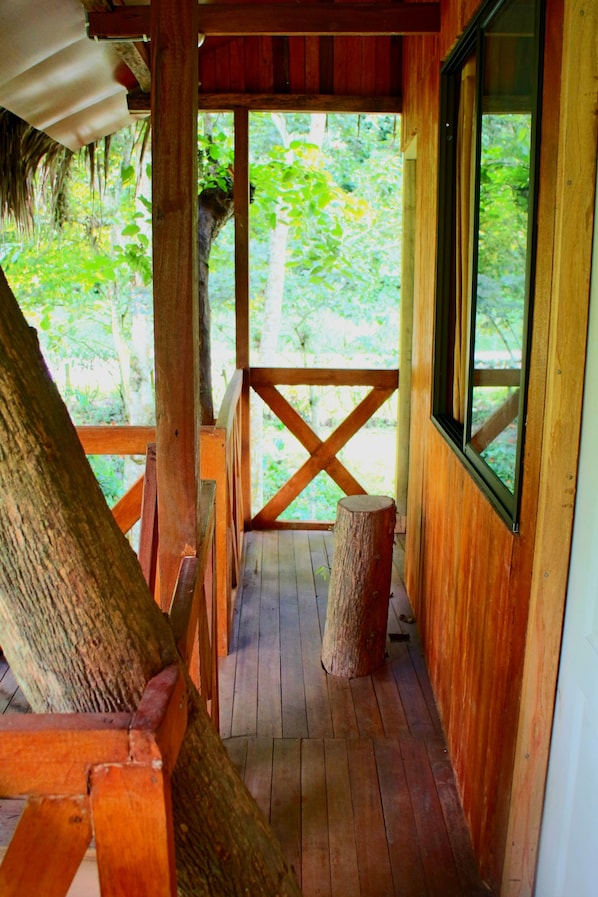 Comfort Tree House, 2 Bedrooms | Living area