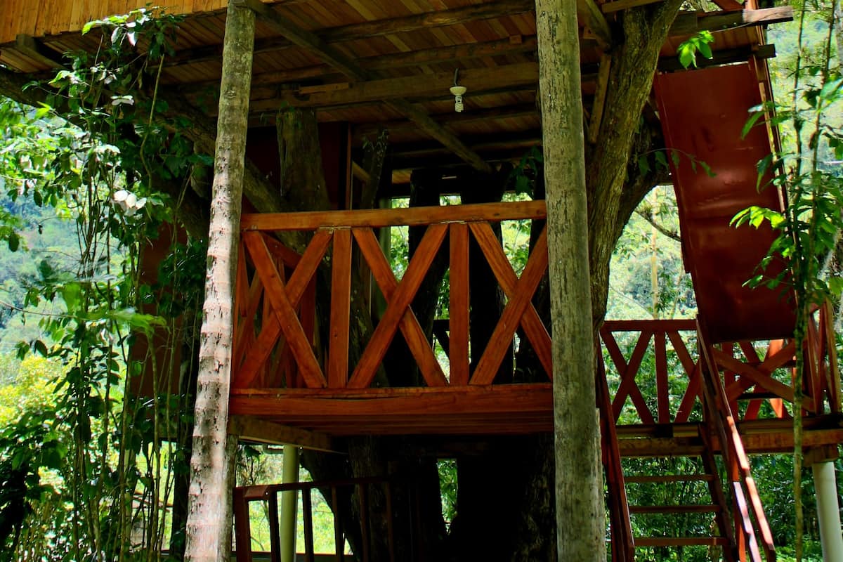 Casa na árvore conforto, 2 quartos | Cofres nos quartos, quartos à prova de som