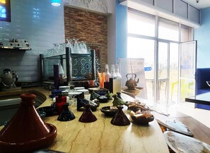 Lunch and dinner served, local and international cuisine